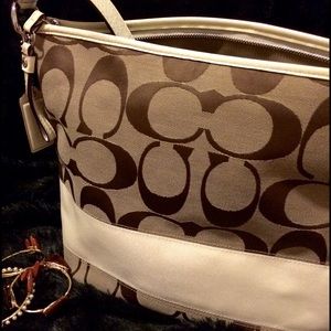 ✨1 HR SALE✨ Coach Hobo Shoulder Bag